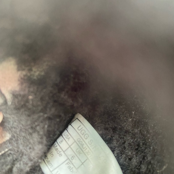 UGG shearling sandals! - Picture 8 of 9